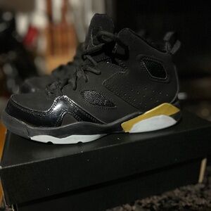 Boys Jordan’s Size 1